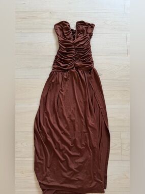NWT Camila Blanco Strapless Ruched Maxi Dress in Chocolate Brown